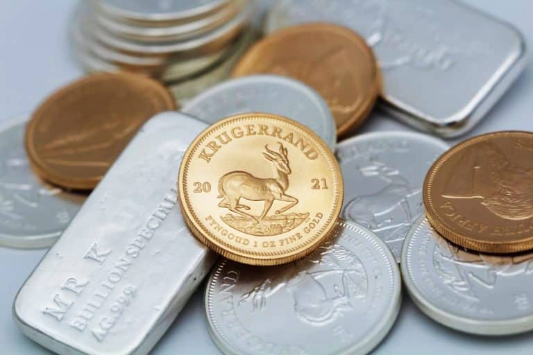 Read more about the article 5 Top Reasons to hold Gold and Silver