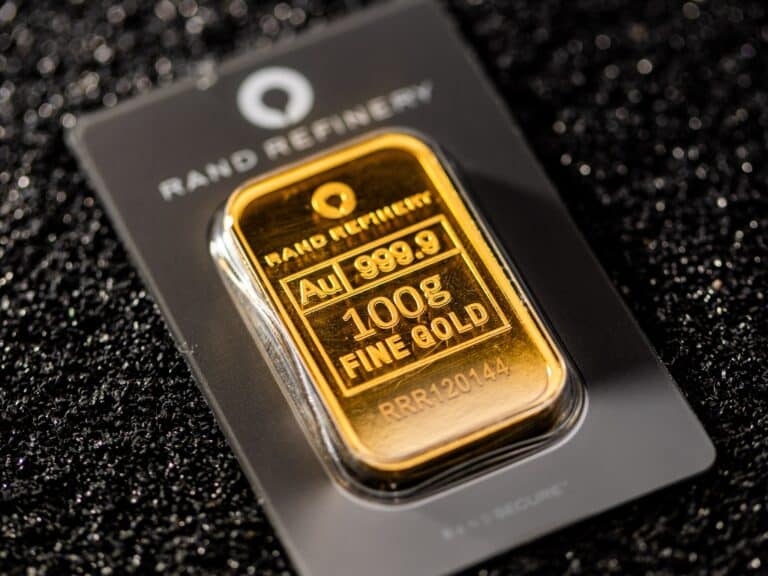 Read more about the article Understanding Gold Bar Prices: What Drives the Market?